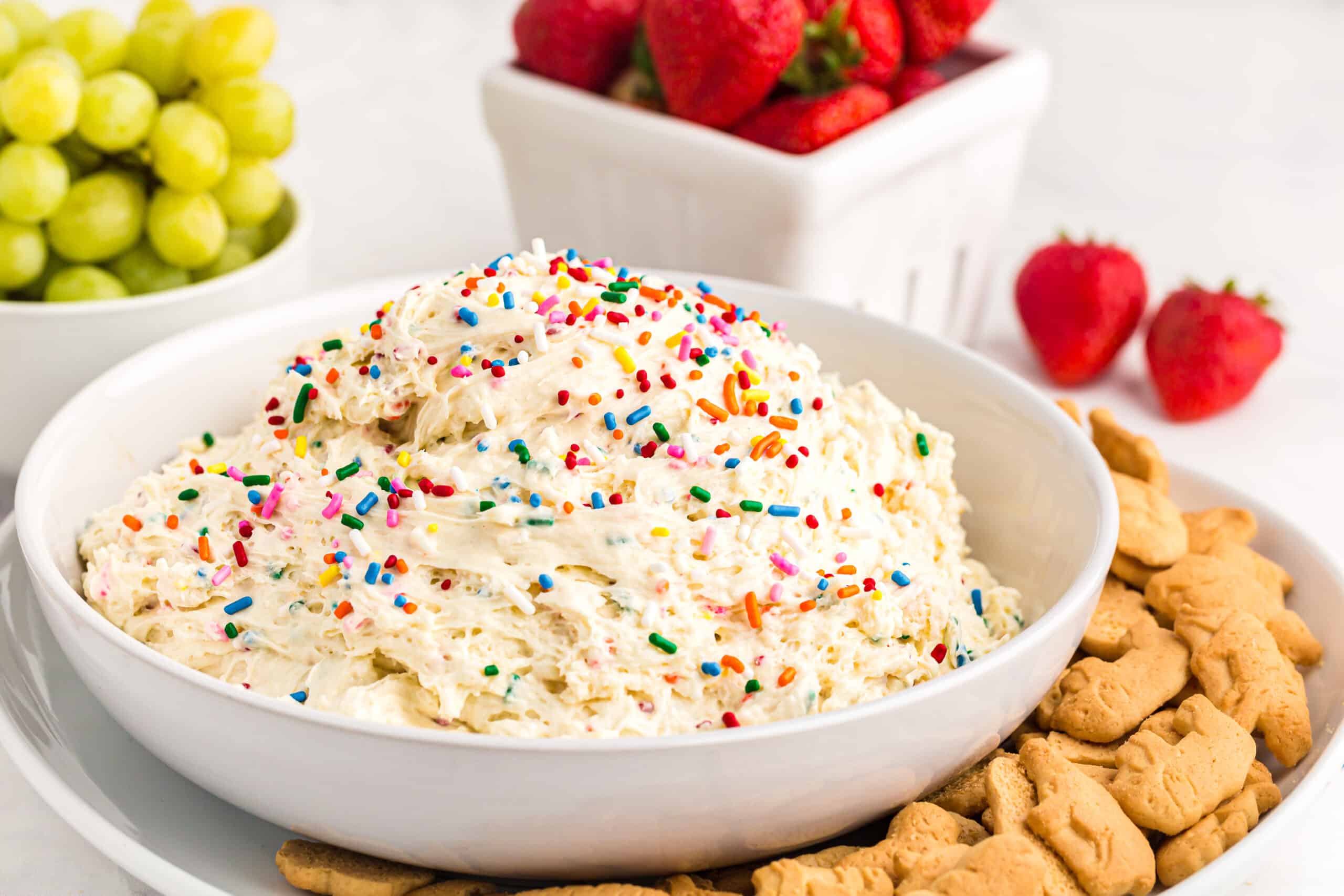 Funfetti Cake Batter Dip Recipe (No Bake)