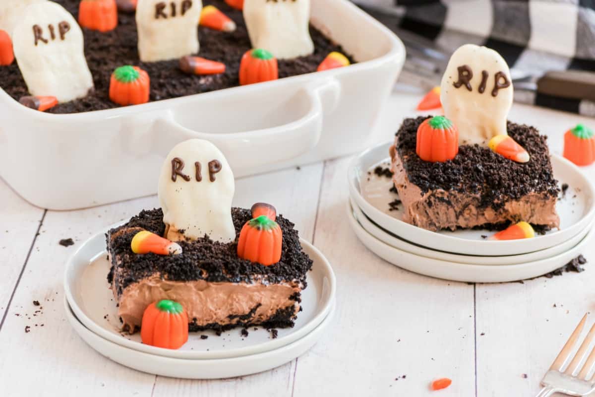 Halloween Dirt Cake