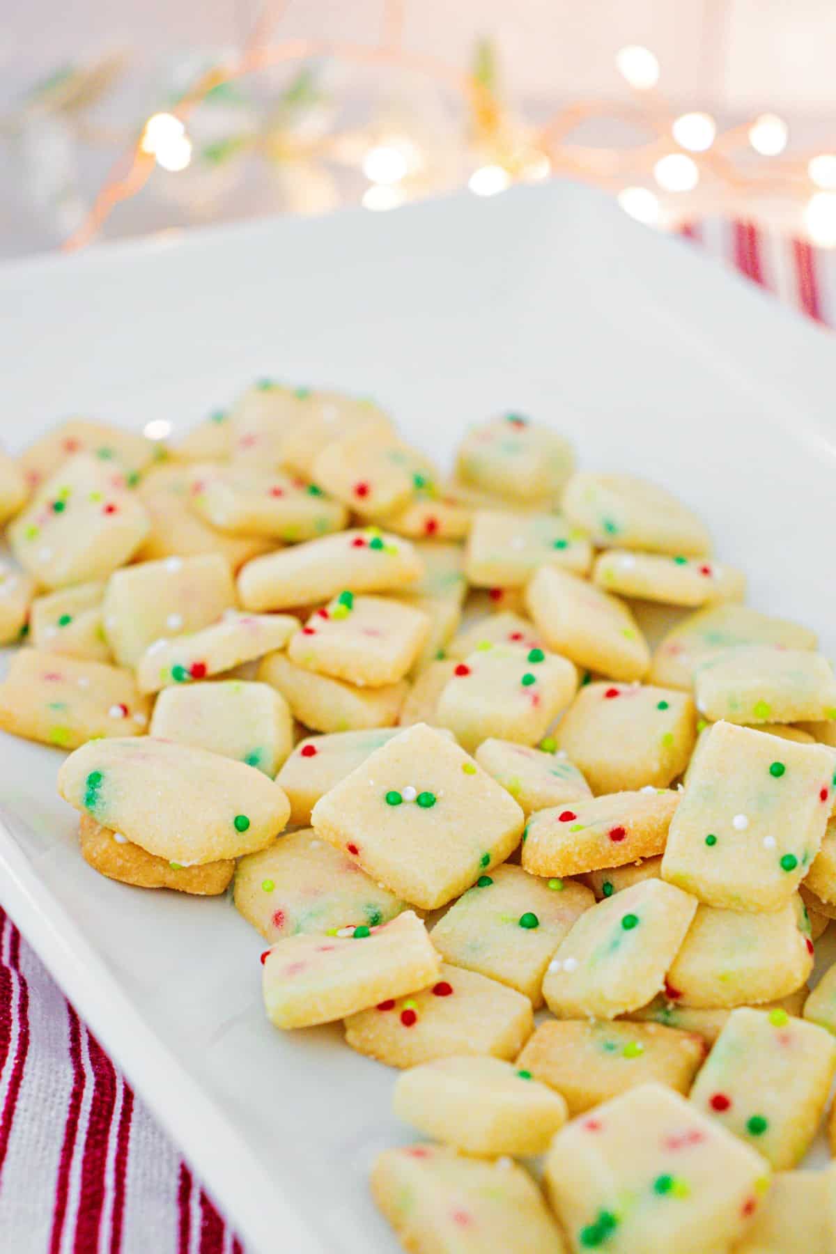 Shortbread cookie bites with Chistmas sprinkles.