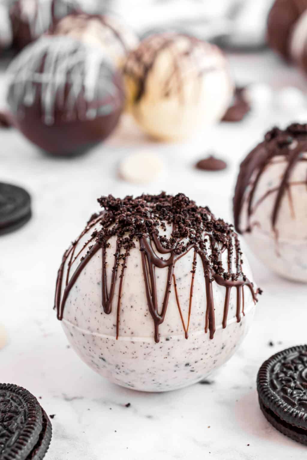 How to Make Hot Chocolate Bombs