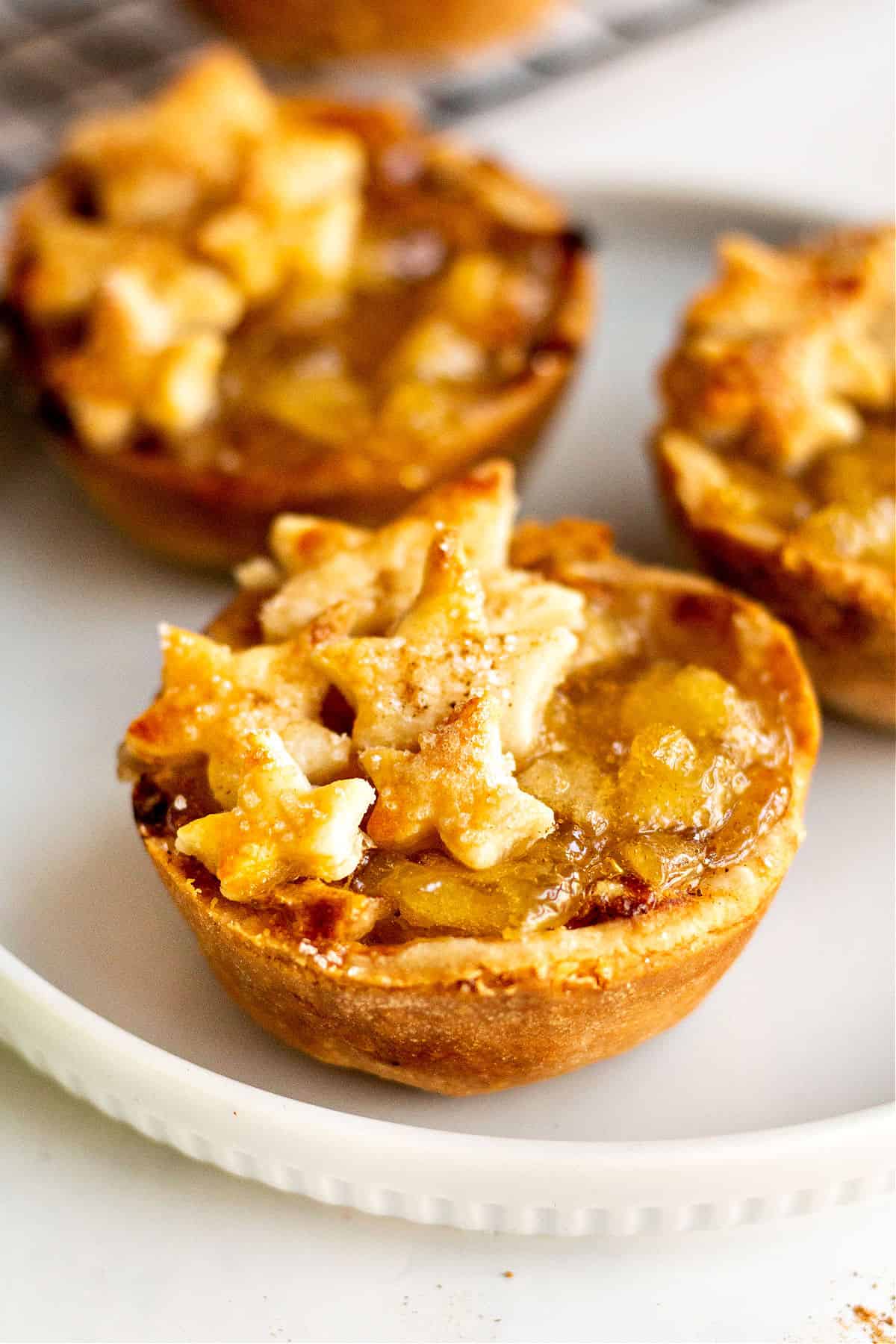 Mini Apple Pies Recipe - Shugary Sweets Mini Apple Pies Recipe - Shugary Sweets