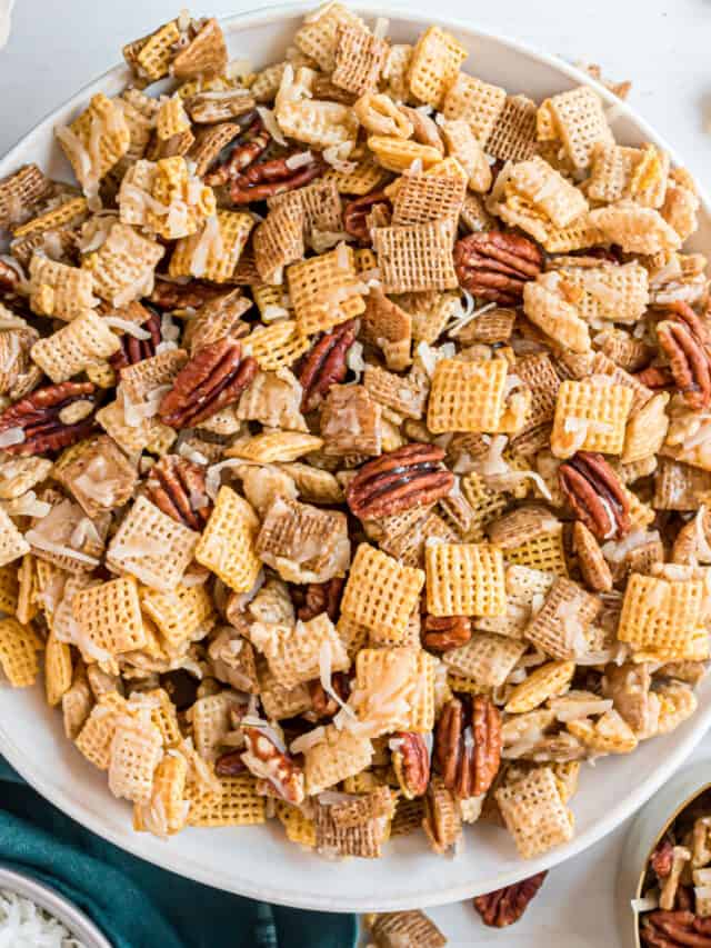 Easy Homemade Holiday Chex Mix Recipe Shugary Sweets