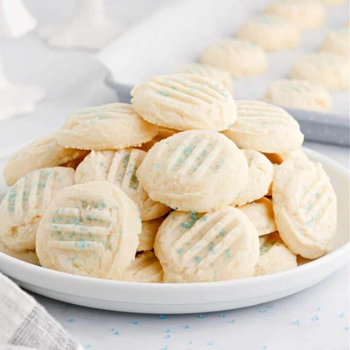 Whipped Shortbread Cookies have a tender crumb and amazing buttery flavor! These melt-in-your-mouth cookies are delicious, easy and perfect for any occasion.
