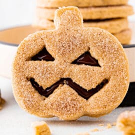 https://www.shugarysweets.com/wp-content/uploads/2022/09/halloween-cookie-recipe-270x270.jpg