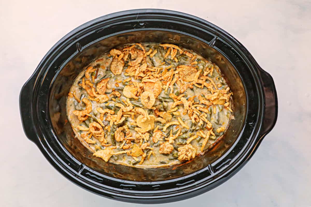 https://www.shugarysweets.com/wp-content/uploads/2022/09/slow-cooker-green-bean-casserole-facebook.jpg