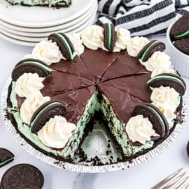 Mint, chocolate and cheesecake come together beautifully in this easy Grasshopper Pie dessert! It's the perfect creamy no bake mint cheesecake and takes just 15 minutes to put together!
