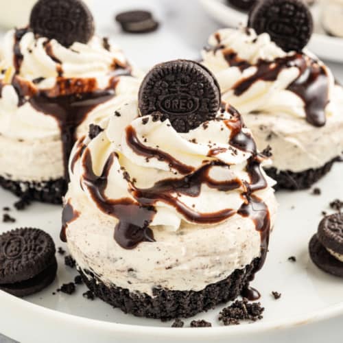 Mini Oreo Cheesecakes incorporate this classic cookie into a delectable, no-bake dessert. These creamy single-serving cheesecakes are made in only 20 minutes using muffins pans!