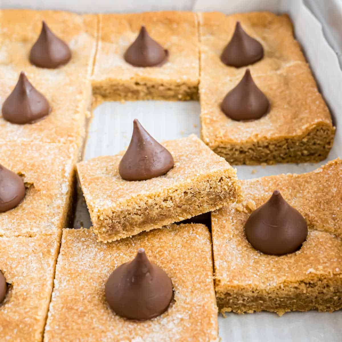 Peanut Butter Blossom Bars Recipe-image